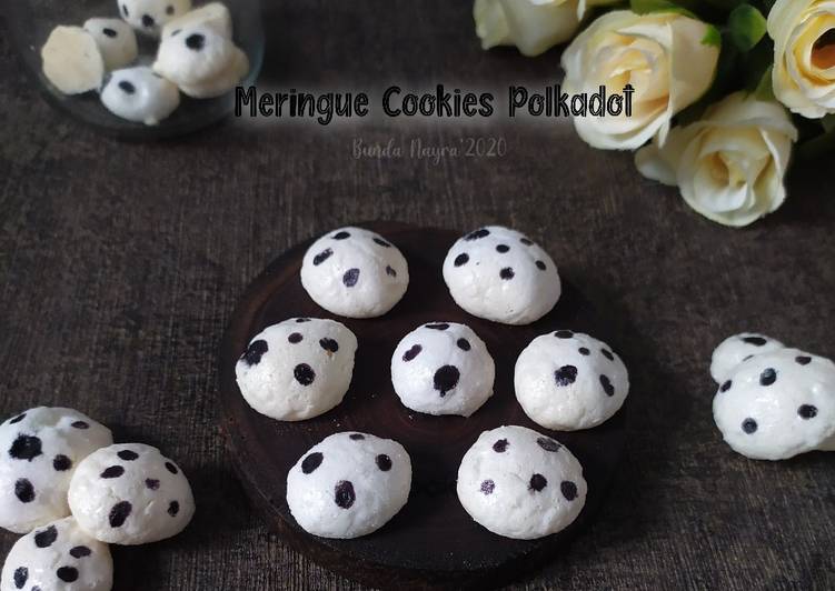 Meringue Cookies Polkadot