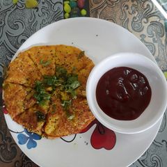 A picture of Veg Rava Handvo.