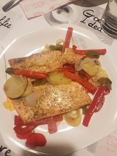 Una foto de Salmón al horno