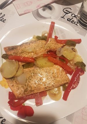 Una foto de Salmón al horno