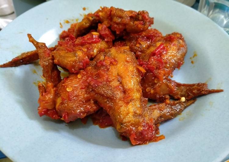 Resep Ayam Sambal Balado yang Bisa Manjain Lidah