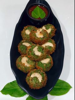 હરા ભરા કબાબ (Hara Bhara Kebab Recipe In Gujarati) રેસીપી મુખ્ય ફોટો