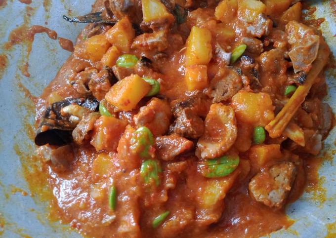 Langkah Mudah untuk Menyiapkan Sambal goreng ati ampela pete, Bikin Ngiler