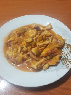 Una foto de Rejo en salsa picante