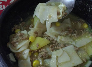 Una foto de Pancutras con carne molida