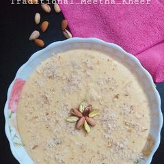A picture of Traditional meetha kheer.