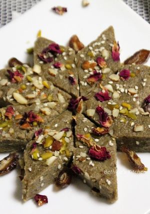 A picture of Bajra Dates Burfi.