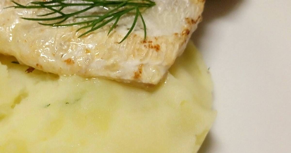 Panfried sea bass on a bed of yoghurt and dill potatoes Recipe by Miss