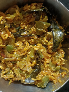 பீர்க்கங்காய் பொரியல்(peerkangai poriyal recipe in tamil) செய்முறை முக்கிய புகைப்படம்