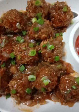 A picture of Maggi manchurian.