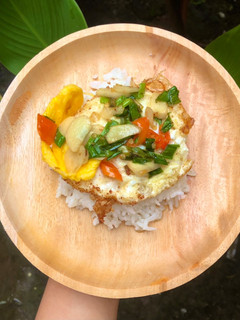 Foto resep Nasi Telur Ceplok Daun Bawang