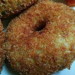 A picture of Chicken Potato Doughnuts.