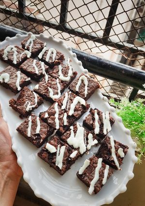A picture of Brownies bites.
