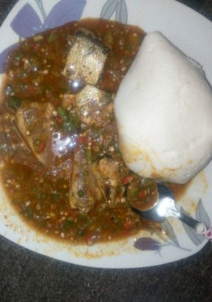 A picture of Miyar kubewa danya da kifi.