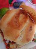 Lonche de longaniza, cebolla y salchicas 😍😍