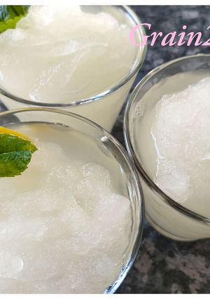 Une photo de Granité au citron