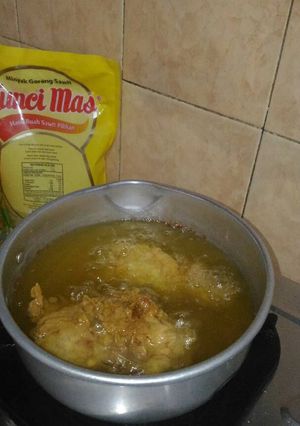 Foto resep Ayam krispi kriuk2 ala2 😋😁