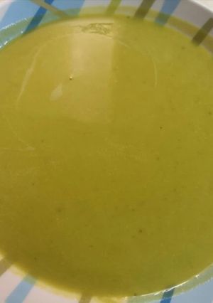 Una foto de Crema de zapallo y espinacas
