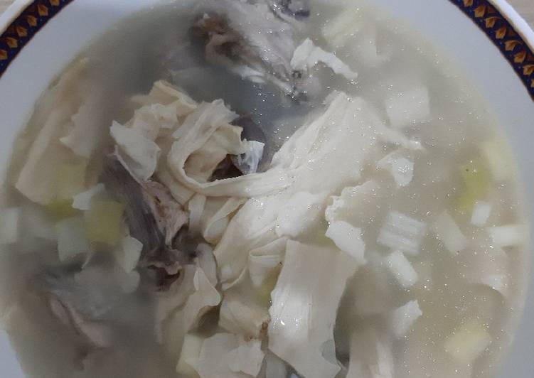 Resep (Salin dari) Sup ayam kembang tahu yang sempurna