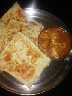 வீச்சு முட்டை பரோட்டா(egg veecchu parotta recipe in tamil) செய்முறை முக்கிய புகைப்படம்