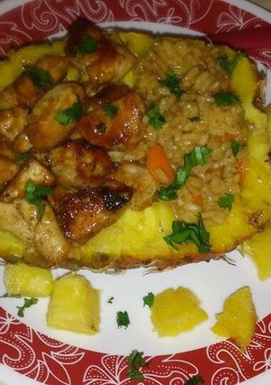 A picture of Teriyaki chicken pineapple bowl.