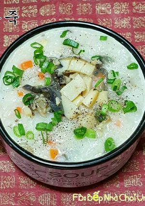 Hình của món Cháo Bào Ngư 전복죽.