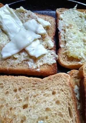 A picture of Paneer cheese toast.