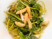 A picture of water spinach with oyster sauce