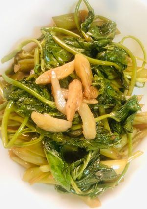 A picture of Water Spinach in Red Wine Vinegar & Oyster Sauce >> KangKong Adobo made Classy.
