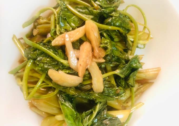 Water Spinach in Red Wine Vinegar &amp; Oyster Sauce &gt;&gt; KangKong Adobo made Classy