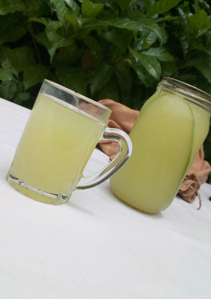 A picture of Refreshing cucumber juice.