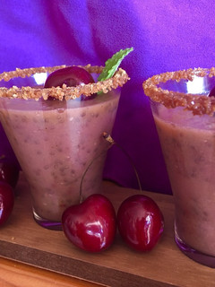 Una foto de Pudding de cerezas, coco y chía (refréscate sin azúcar)