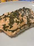 Pavé de saumon farci aux herbes fraîches