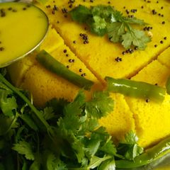 A picture of Yummy Rava Dhokla.
