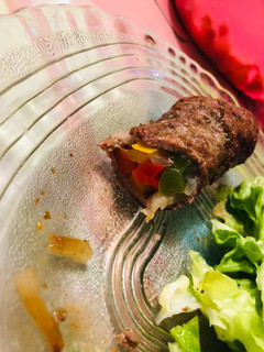 Una foto de Rollitos de carne con verduras