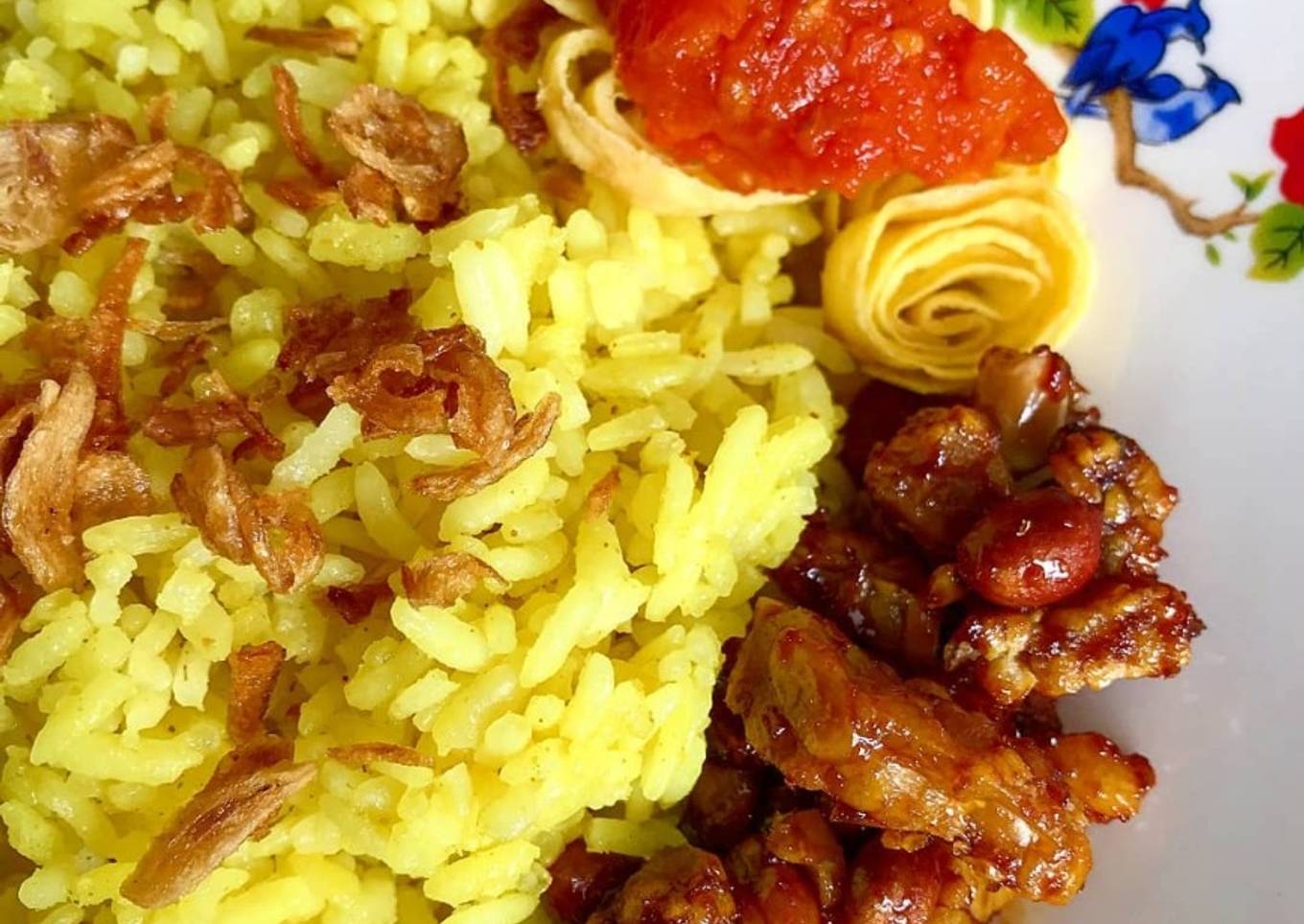 Nasi Kuning (Rice Cooker)