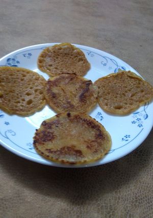 ગોળ ના પુડલા (Jaggery Pudla Recipe In Gujarati) રેસીપી મુખ્ય ફોટો