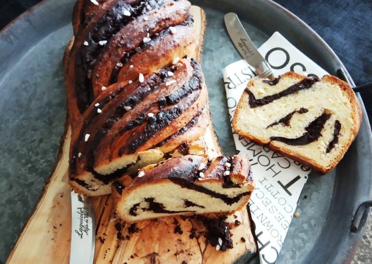 Roti Babka isi Cokelat dan Kacang