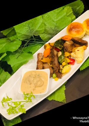 A picture of Whosayna’s Pepper Steak Strips with Mushroom Sauce.