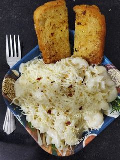 ચીઝી પાસ્તા(Cheese pasta Recipe in Gujarati) રેસીપી મુખ્ય ફોટો
