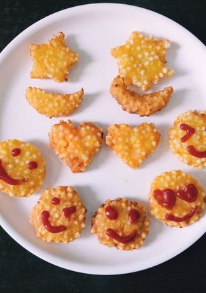 साबूदाना वड़ा इमोजी (Sabudana Vada Emoji recipe in Hindi) रेसिपी मुख्य फोटो