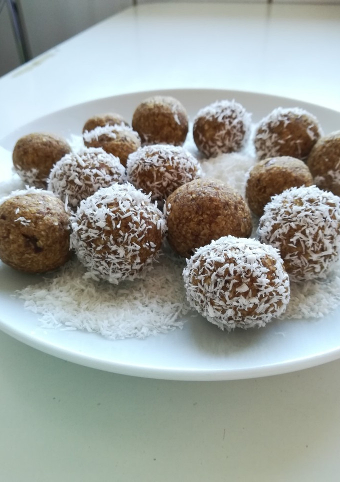 Una foto de Cocadas de dátiles