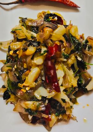 রসুন ভর্তা (Rosun bhorta recipe in Bengali) রেসিপির প্রধান ছবি