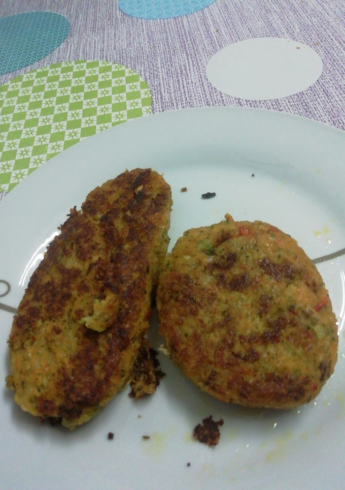 Una foto de Hamburguesas de brócoli y queso