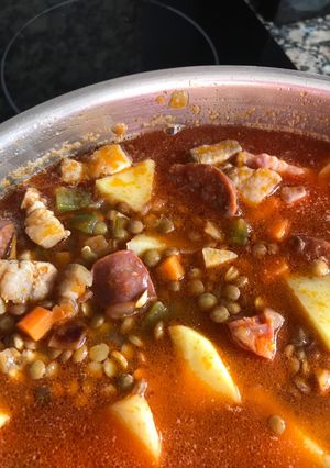 Una foto de Lentejas con chorizo, panceta y morcilla
