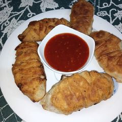 A picture of Fried Potato Bread.