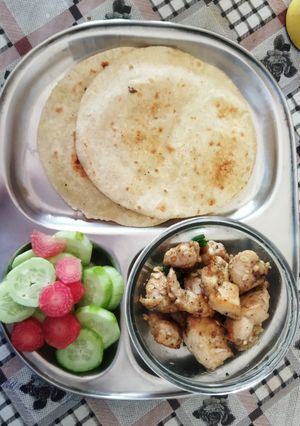गार्लिक चिकन(Garlic Chicken recipe in hindi) रेसिपी मुख्य फोटो