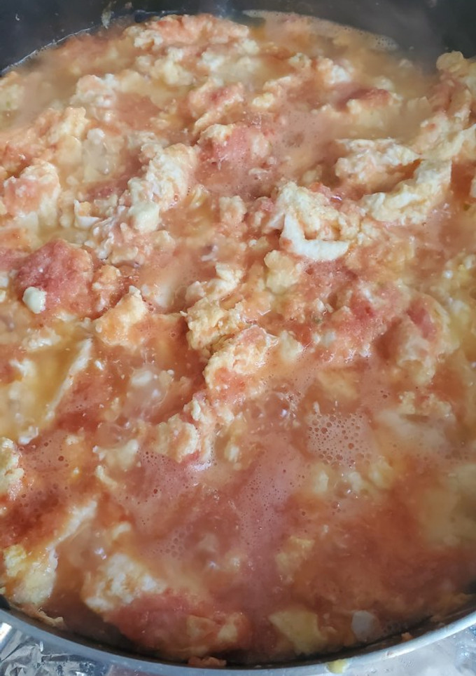 Una foto de Huevo en salsa de jitomate