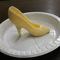 A picture of Chocolate heel.