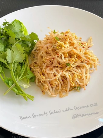 Easy Ways Make Recipes Bean Sprouts Salad with Sesame Oil the So Delicious Can Pamper Your Tongue.